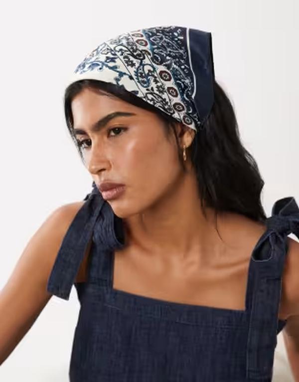 マンゴ レディース 付属物 えり巻き・袈裟・えり巻き 刷り上げる Mango neck scarf tile print NAVY 米国海軍