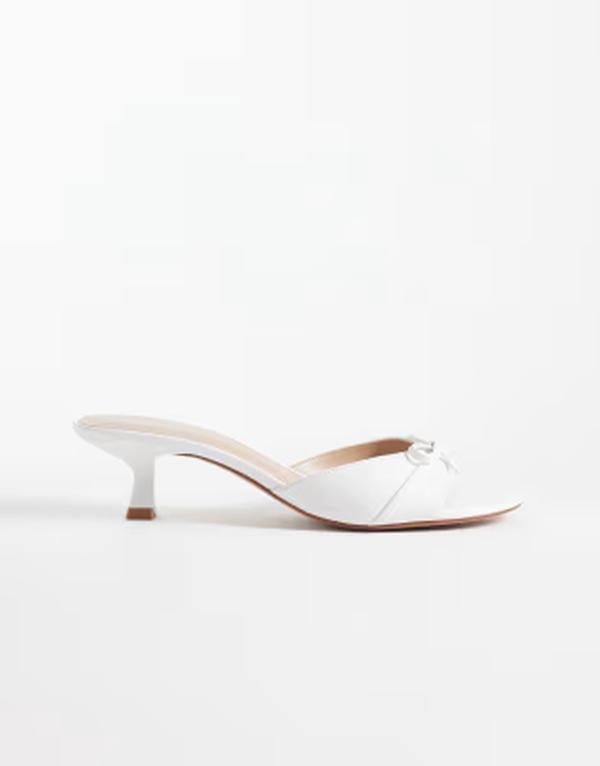マンゴ レディース シューズ サンダル なめし革 フェイクレザー 踵 Mango faux leather bow detail heeled mules WHITE 白いこと