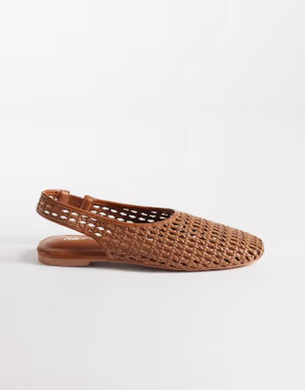 パブリックデザイア ワイドフィット レディース シューズ パンプス Public Desire Wide Fit Spice slingback woven ballet flats in tan タン|ReVida 店