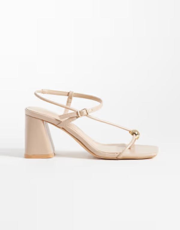 グラマラス レディース シューズ サンダル ヒール Glamorous block heeled sandals with metal detailing NEUTRAL ベージュ｜ReVida 店