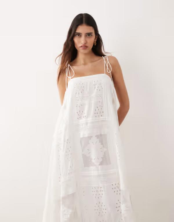 アレンジ レディース トップス ワンピース ミディ 刺繍 ARRANGE square cut embroide red midi dress WHITE ホワイト｜ReVida 店