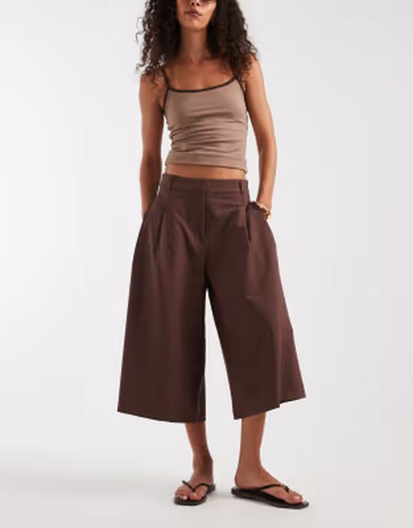 エイソス レディース ボトムス 心地好いズボン下 ASOS DESIGN Tailo red high rise culotte pants インチ chocolate 黒茶