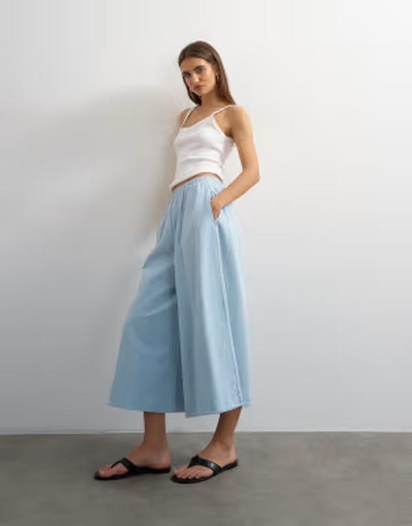 トップショップ レディース ボトムス カジュアルパンツ A ライン Topshop A line culotte jorts in cornflower blue ブルー|ReVida 店