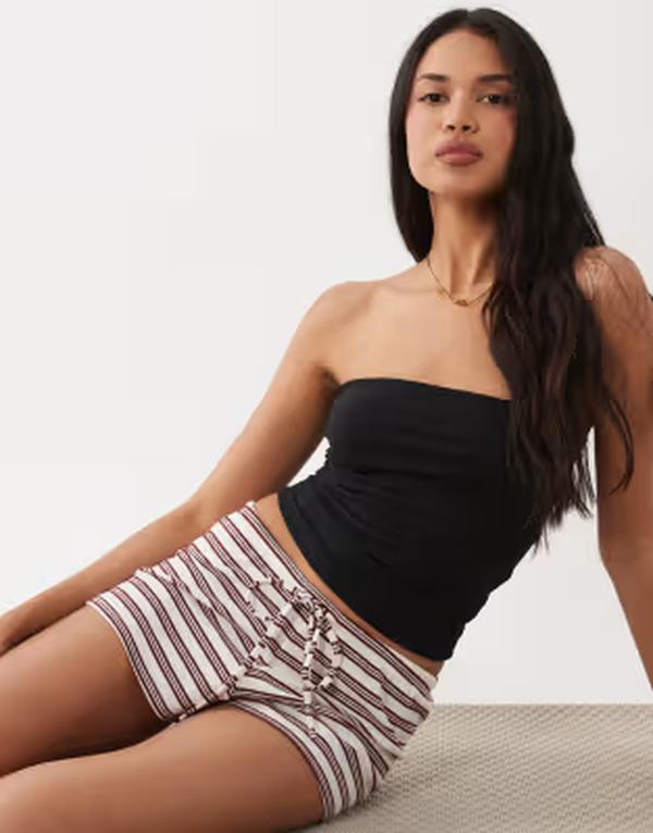 ジーナトリコ レディース ボトムス ハーフパンツ・ショーツ ショートパンツ Gina Tricot supersoft drawstring shortstripes Burgundy stripe バーガンディ|ReVida 店