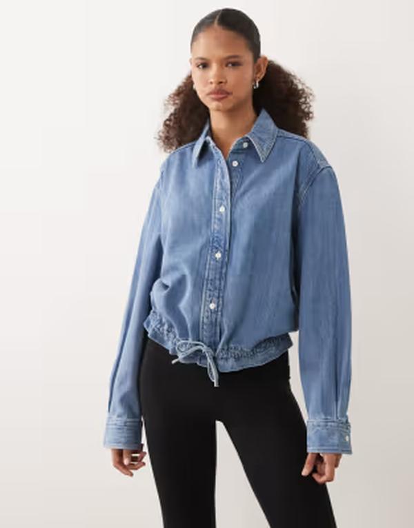 アルケット レディース トップス Tシャツ ウエストマーク デニム ARKET cinched waist denim shirt in mid blue wash BLUE ブルー｜ReVida 店