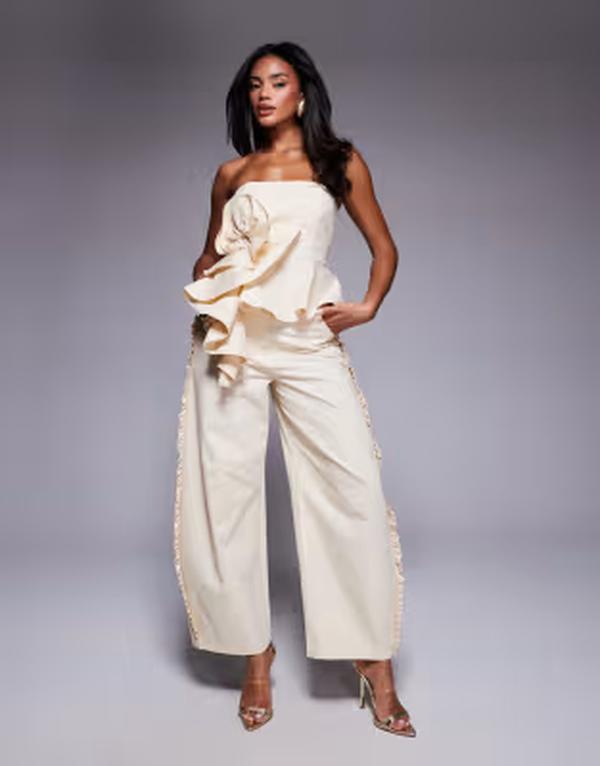 エイソス レディース ボトムス 心地よいズボン下 フラウンス 綿織物 ASOS LUXE cotton twill barrel pants with ruffle インチ buttermilk - part of a set Buttermilk