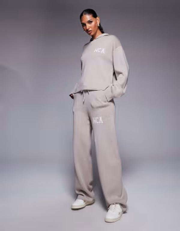エイソス レディース ボトムス 心地好いズボン下 編み物 グラフィック ASOS Weekend Collective Weekend Collective knit pants with graphic - part of a set BEIGE ベージュ