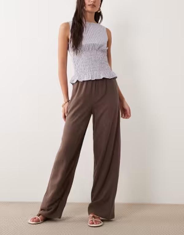 ザ・フロリック レディース ボトムス 心地好いズボン下 ワイドレッグ ドローコードウエスト リネン The Frolic exclusive linen blendrawstring waist wide leg pants インチ chocolate 黒茶