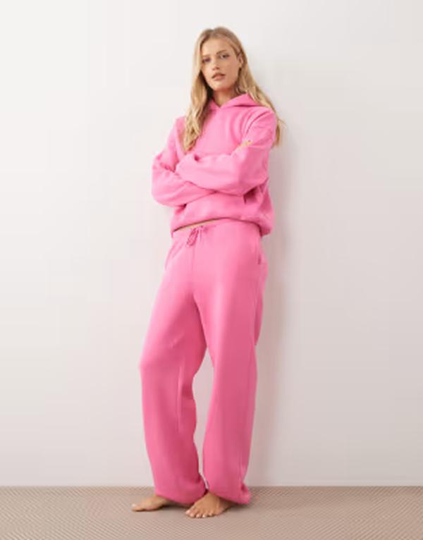 ジーナトリコ レディース ボトムス カジュアルパンツ スウェットパンツ Gina Tricot mix and match boyfriend classic sweatpants in hot Pink power ピンク|ReVida 店