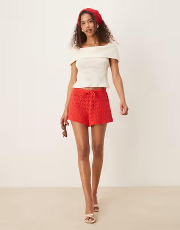 ジーナトリコ レディース ボトムス 二分の一ズボン下・さる股引き 遊撃手ズボン下 Gina Tricot drawstring crochet shorts Red 赤いこと