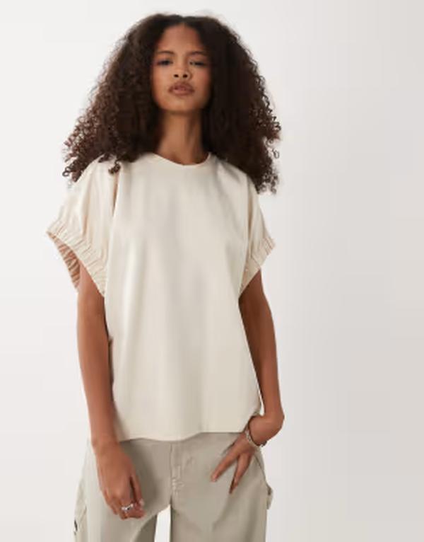 アルケット レディース トップス Tシャツ コットン ARKET cotton rich elasticized short sleeve top BEIGE ベージュ|ReVida 店