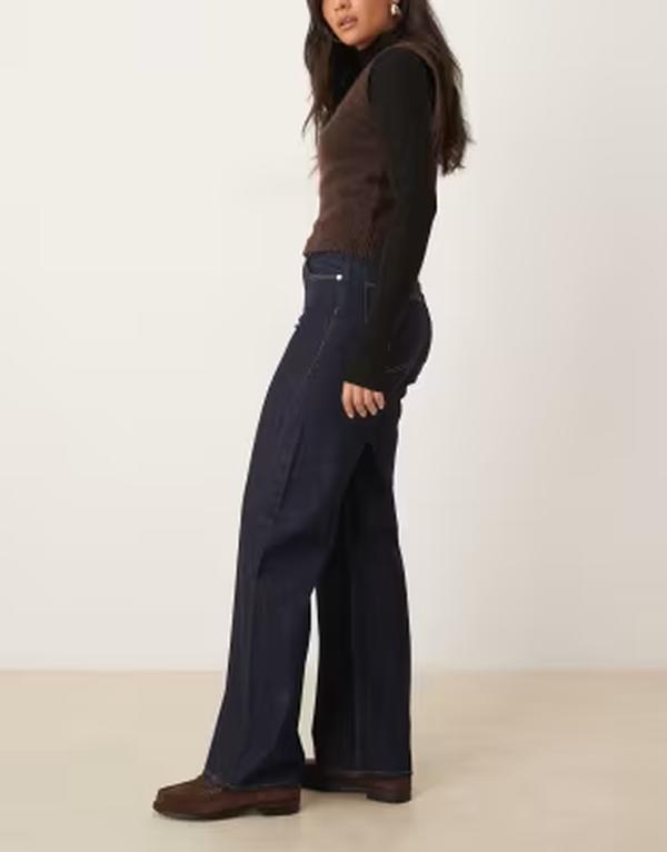アルケット レディース ボトムス デニムパンツ ハイウエスト ジーンズ ARKET Coral high waist relaxed leg jeans in dark-wash indigo blue rinse Dark wash blue ブルー｜ReVida 店