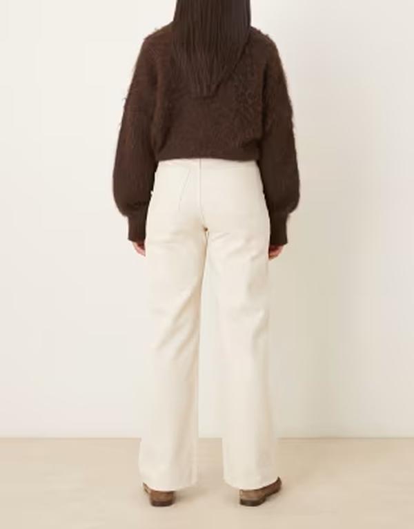 アルケット レディース ボトムス デニムパンツ ハイウエスト ジーンズ ARKET Coral high waist relaxed leg jeans Off-white オフホワイト｜ReVida 店