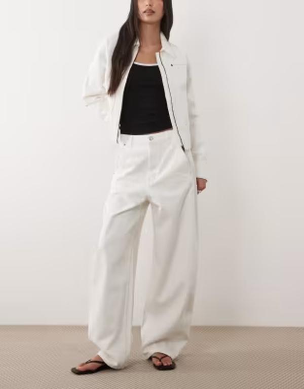 アルケット レディース ボトムス デニムパンツ ジーンズ ARKET Endive barrel fit jeans WHITE ホワイト｜ReVida 店