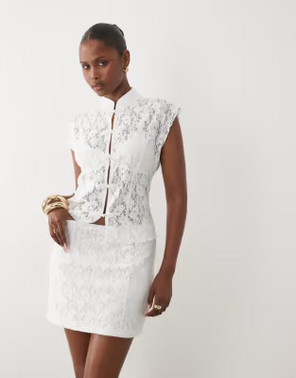 エイソス レディース ボトムスカート ミニ レース ASOS DESIGN lace mini skort - part of a set WHITE ホワイト｜ReVida 店