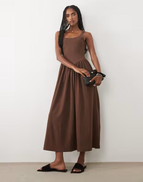エイソス レディース トップス ワンピース クレープ ミディ ASOS DESIGN gathe red crepe midi dress in chocolate チョコレート｜ReVida 店