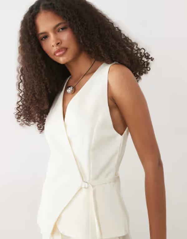 マンゴ レディース トップス ジャンプスーツ Mango tailo red tie waist jumpsuit in cream BEIGE ベージュ｜ReVida 店