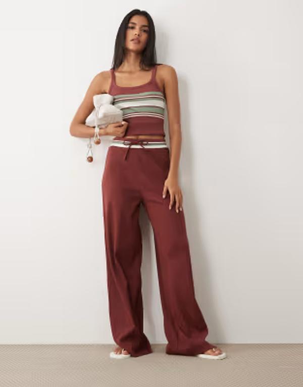 フォース&レックレス レディース ボトムス カジュアルパンツ リブニット ワイドレッグ ドローコードウエスト ニット 4th & Reckless rib knit wide waistbandrawstring waist wide leg pants in chocolate stripes - part of a set Chocolate チョコレート|ReVida 店