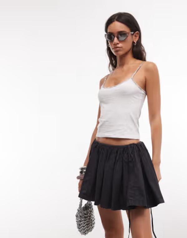 ウィークデイ レディース ボトムスカート ミニ Weekday volume mini skirt in washed black ブラック|ReVida 店