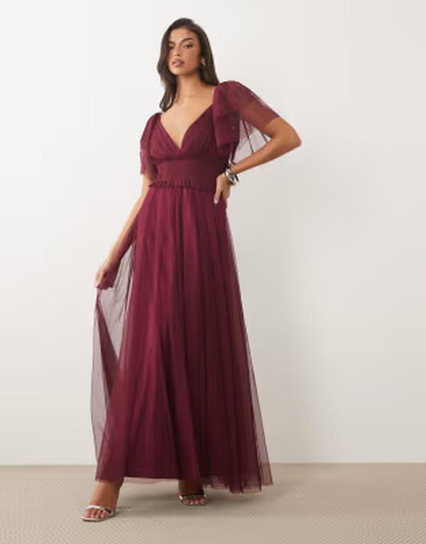レース アンド ビーズ レディース トップス ワンピース Vネック メッシュ マキシ Lace & Beads Bridesmaid shir red waist v neck mesh flutter sleeve maxi dress in fig｜ReVida 店