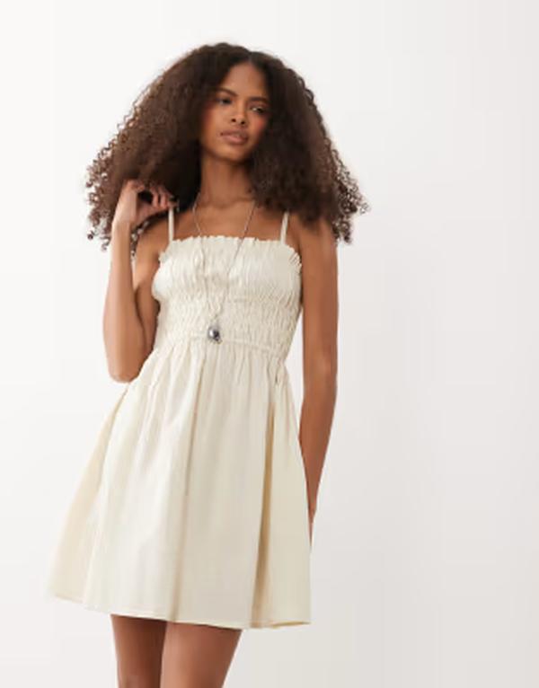 ウェンズデーガール レディース トップス ワンピース クレープ ミニ Wednesday's Girl crepe strappy floaty minidress in cream クリーム｜ReVida 店
