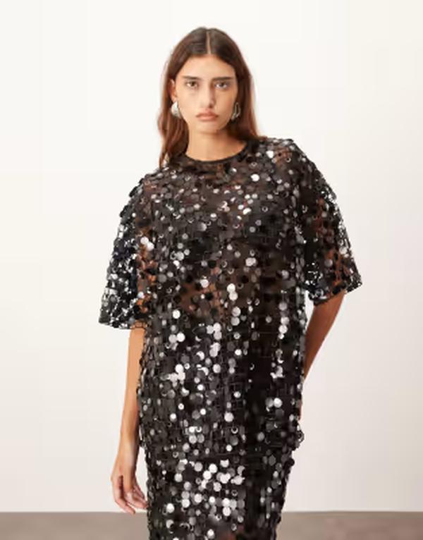 【送料無料】 アレンジ レディース Tシャツ トップス ARRANGE sheer grid sequin tee in black - part of a set Black｜ReVida 店