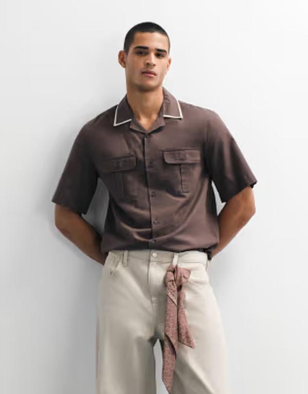 マンゴ メンズ トップス シャツ コントラスト リネン Mango linen blend short sleeve contrastrim shirt BROWN ブラウン｜ReVida 店