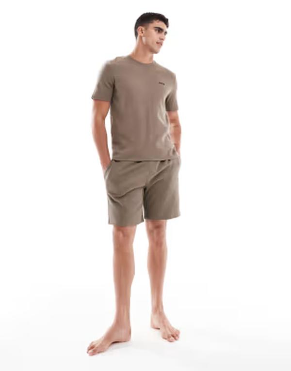 ボス メンズ ボトムス ハーフパンツ・ショーツ ショートパンツ Boss Bodywear waffle shorts - part of a set Medium Brown ブラウン｜ReVida 店