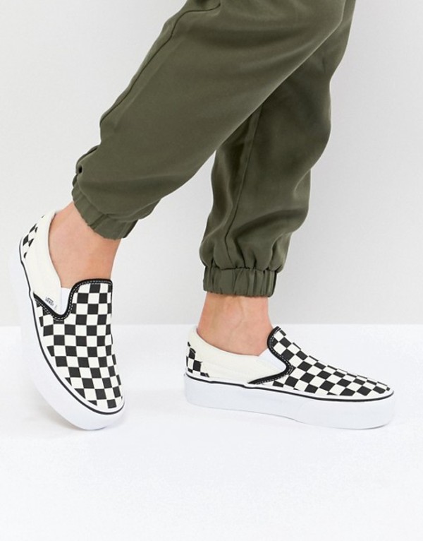 バンズ レディース スニーカー シューズ Vans Platform Slip On Sneakers In Checkerboard Checkerboard 送料無料 大きさ取替える無料 バンズ レディース シューズ スニーカー Checkerboard Pasadenasportsnow Com