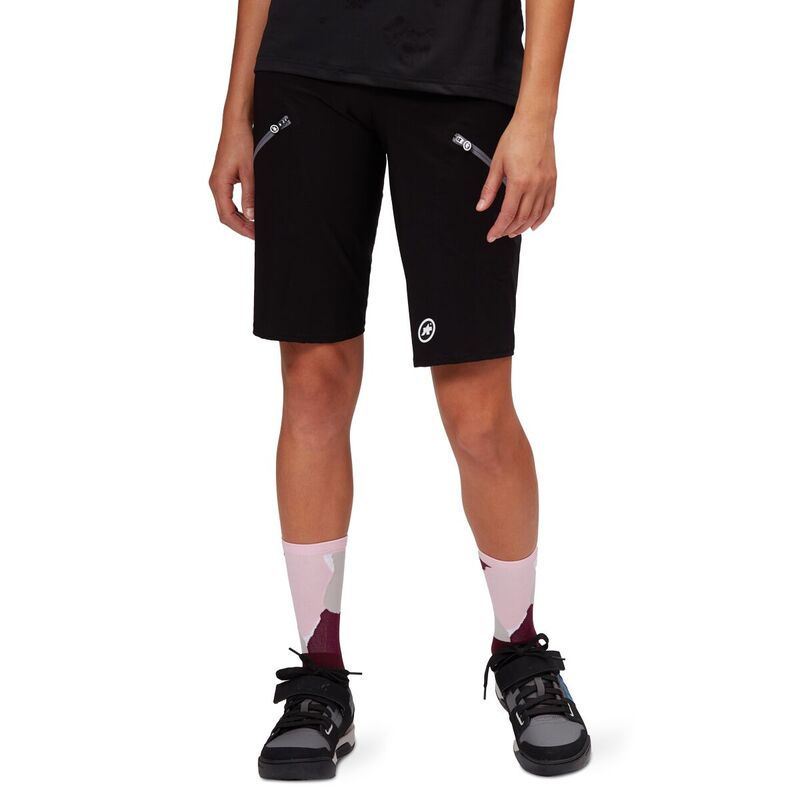 アソス レディース ボトムス ハーフパンツ・ショーツ ショートパンツ Assos Trail Cargo Shorts - Women blackSeries