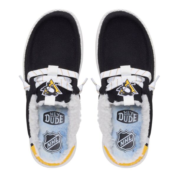 ヘイデュード メンズ シューズ スニーカー Hey Dude Men's Wally Slip NHL Penguinshoe Black/Yellow ブラック
