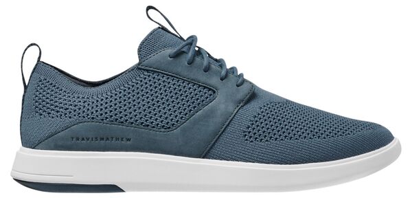 トラビスマヒュー メンズ アンダー御召しもの ソックス TravisMathew The Modern One Spikeless Golf Shoes Bering Sea