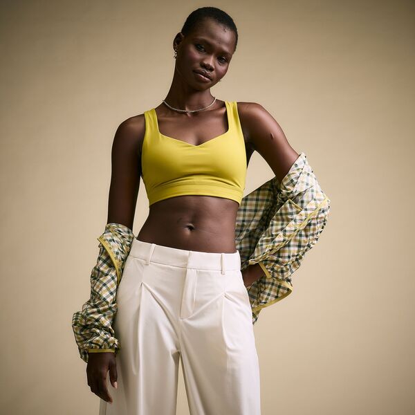 持ちはこび レディース アンダー御召しもの ブラ CALIA Women\u0027s Inspire Medium Support Bravocado Green 緑であること