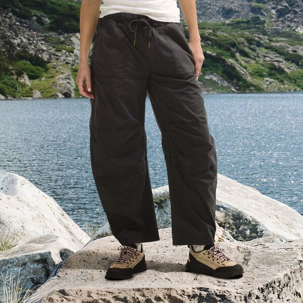 アルパインデザイン レディース ボトムス カジュアルパンツ Alpine Design Women's Lightweight Poplin Barrel Pant Washed Midnight Black ブラック|ReVida 店