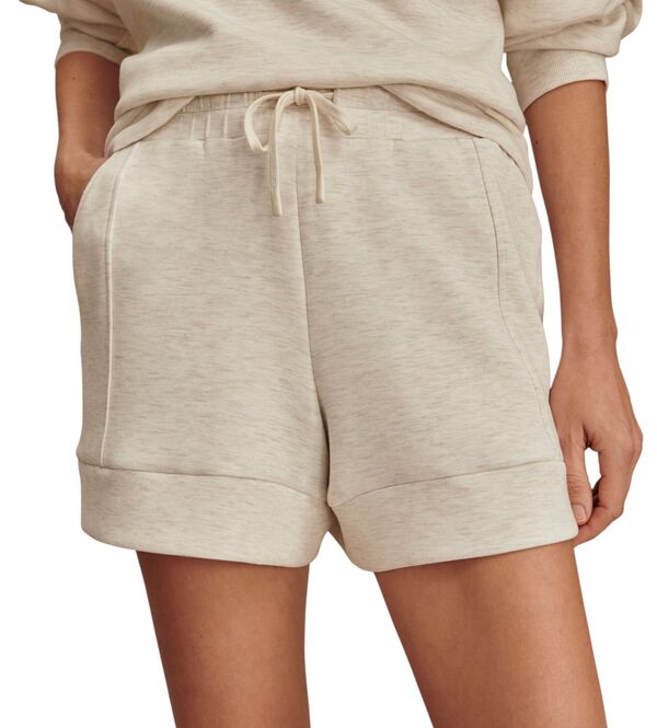 バーレイ レディース ボトムス カジュアルパンツ Varley Women's Atrium High Rise Short Ivory Marl アイボリー｜ReVida 店