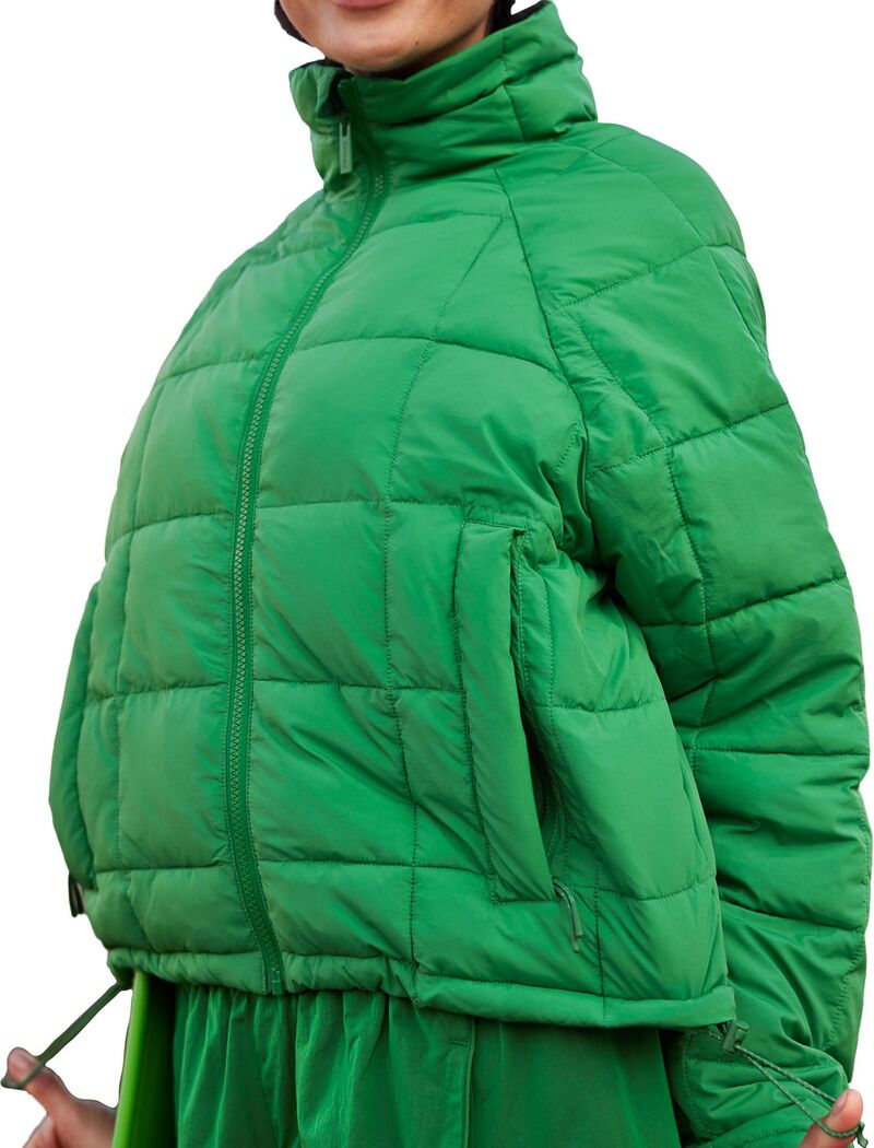 ハーフデイズ レディース アウター ジャケット・ブルゾン Halfdays Women's Nellie Packable Puffer Verdant｜ReVida 店