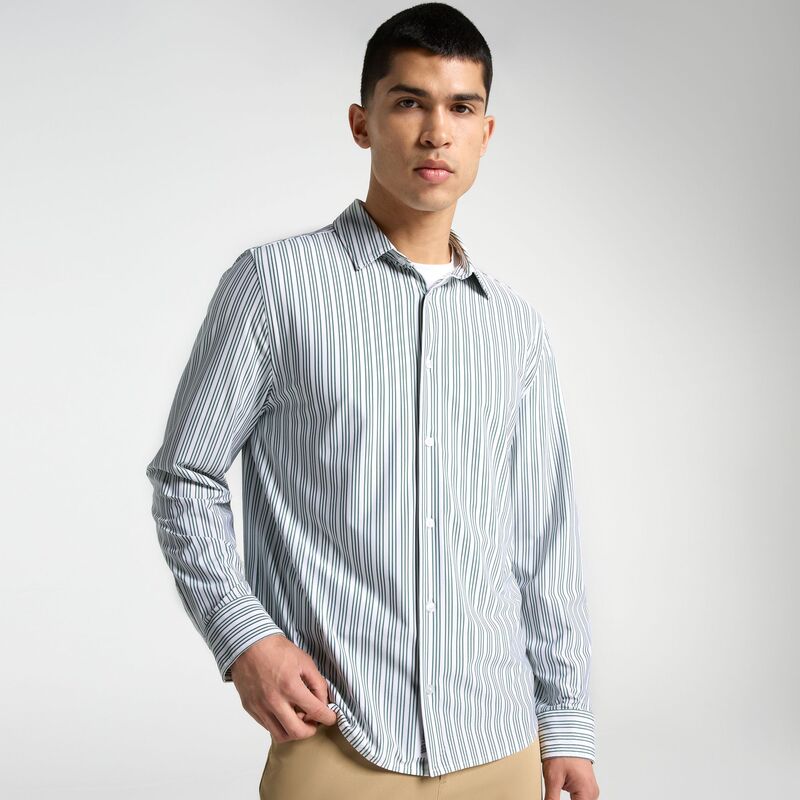 ヴァースト メンズ トップス シャツ VRST Men's Limitless Elite Long Sleeve Button Up Triple Green Stripe グリーン|ReVida 店