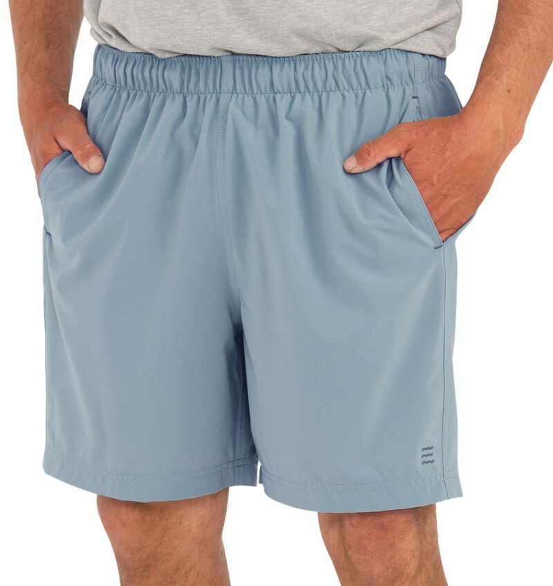 無償性 飛球 メンズ アウター パーカー・スウェット 遊撃手ズボン下 Free Fly Men\u0027s 6 ” Breeze Shorts Blue Fog 青碧