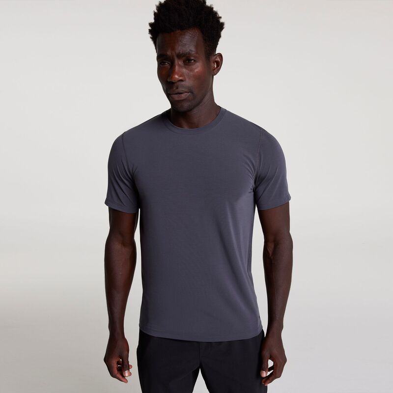 ヴァースト メンズ ボトムス 心地好いズボン下 ティーシャツ VRST Men\u0027s Icon Short Sleeve Tee Graphicharcoal 暗灰色