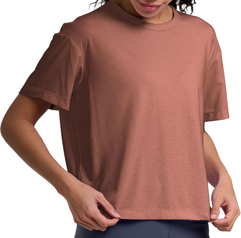 無償性 飛球 レディース トップス ティーシャツ Free Fly Women\u0027s Elevate Lightweight Short Sleeve T-Shirt Black 黒いこと