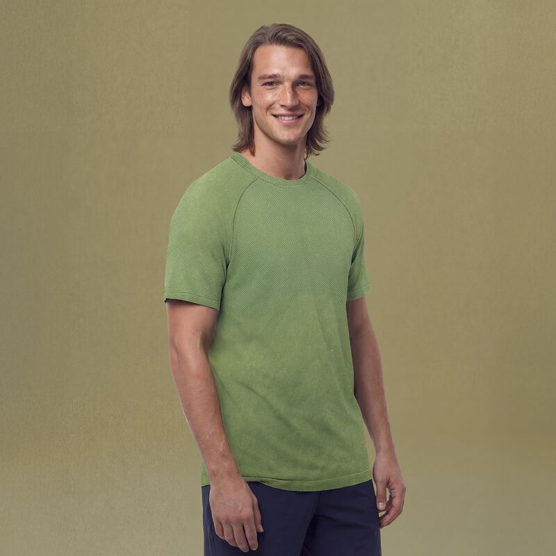 ヴァースト メンズ トップス ティーシャツ VRST Men\u0027s Circuit Seamlesshort Sleeve Top Fern Olive オリーブ