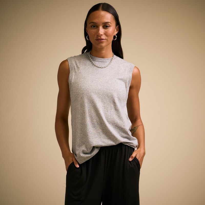 キャリー レディース トップス シャツ CALIA Women's Everyday Slub Muscle Tee Light Heather Grey グレー｜ReVida 店