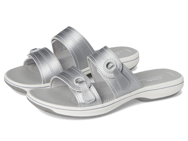 クラークス レディース シューズ サンダル Clarks Breeze Maye Silver Syntheti しろがね色 靴-サンダル