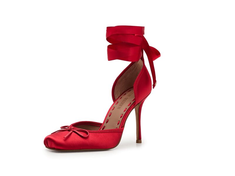 スティーブ マデン レディース シューズ 踵 Steve Madden Larina Red Satin 赤いこと