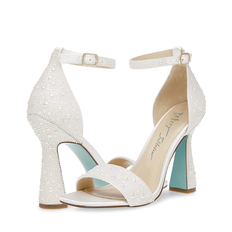 ブルーバイベトシージョンソン レディース シューズ 踵 Blue by Betsey Johnson Dani Pearl パール