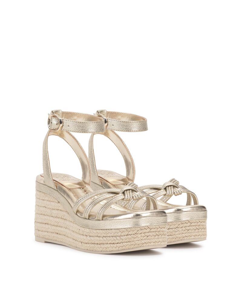 ヴィンスカムート レディース シューズ 踵 Vince Camuto Loressa Light Gold ゴールド