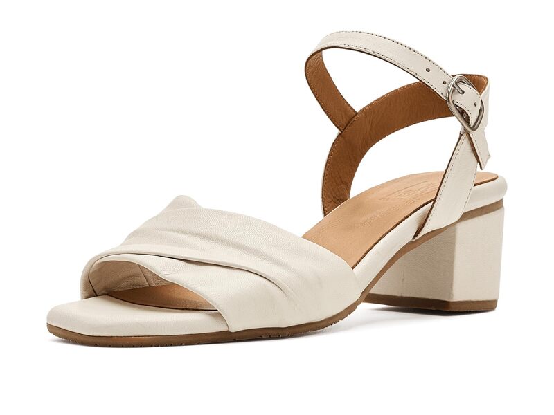 ミズムーズ レディース シューズ 踵 サンダル Miz Mooz Bekaheeled Sandals Cream 皮膚軟化剤
