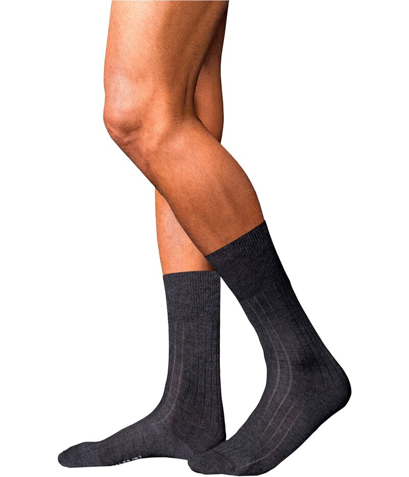 ファルケ メンズ アンダーお召しもの ソックス Falke No. 2 Finest Cashmere Socks Anthracite