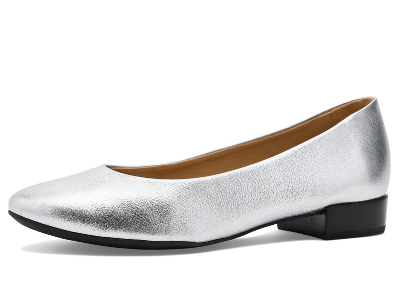 マークジョセフニューヨーク レディース シューズ サンダル Marc Joseph New York Madison Flat Silver Metallic しろがね色