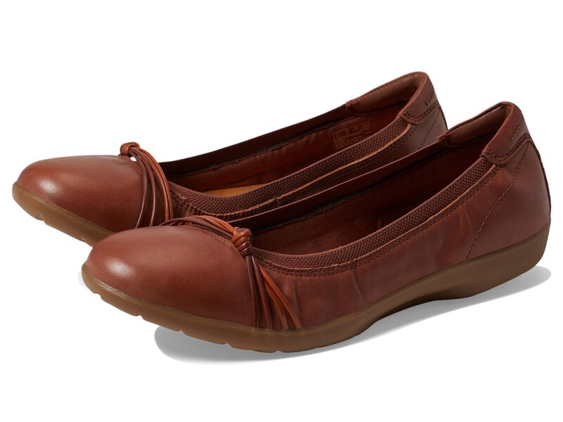 クラークス レディース シューズ サンダル Clarks Meadow Rae Tan Leather タン｜ReVida 店